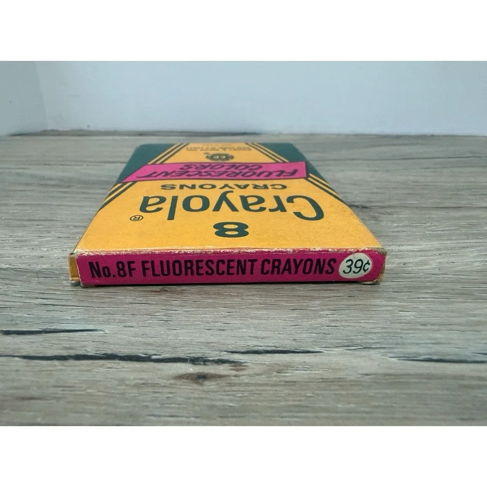 Vintage Binney & Smith Crayola Fluorescent Crayons 8 Count Box Markers 6 Count